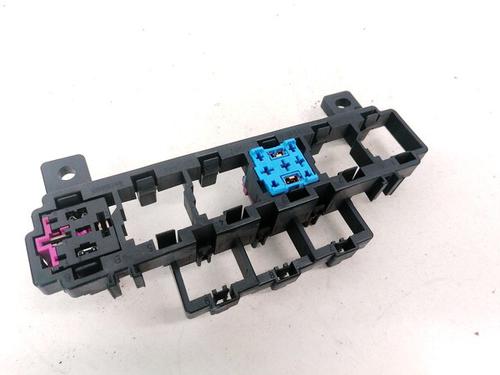 fuse-box-audi-a4-b6-8e2-2000-2001-2002-2003-2004-2005-32879426 main image