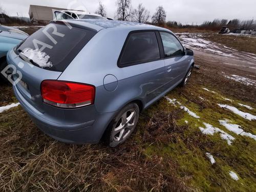 Fuse box AUDI A3 (8P1) 1.6 | BP32544727E1