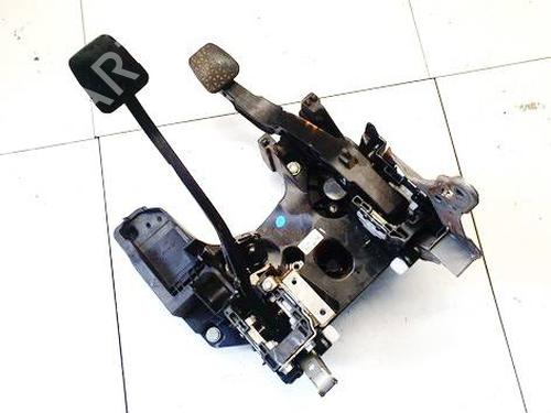 Used Clutch pedal Clutch pedal 34811476 34811476