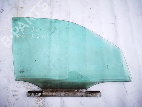 Used Front right door window Front right door window 35526264 35526264
