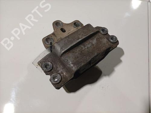 Used Engine mount Engine mount VW PASSAT B6 (3C2) 2.0 TDI (140 hp) 35971696 35971696