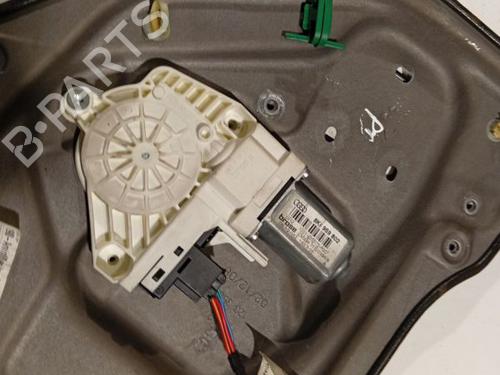 Used Right front window motor Right front window motor SKODA SUPERB II (3T4) 2.0 TDI (170 hp) 38946248 38946248