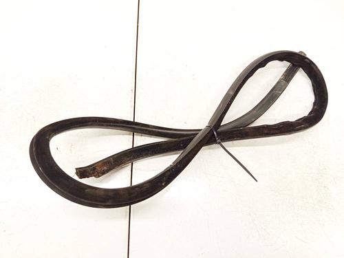 Used Rubber door seal Rubber door seal VW PASSAT B5.5 (3B3) 2.5 TDI (150 hp) 39938957 39938957
