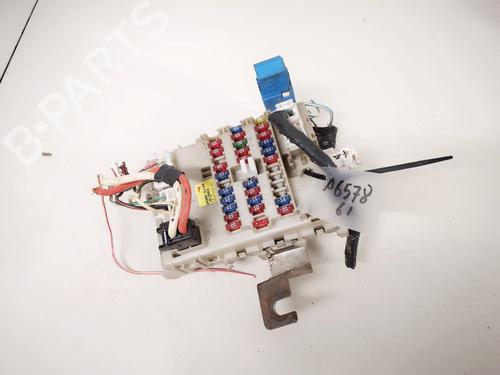 Used Fuse box Fuse box 33083191 33083191
