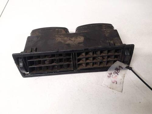 Used Air vent Air vent VW TRANSPORTER T4 Van (70A, 70H, 7DA, 7DH) 2.4 D (78 hp) 32928104 32928104