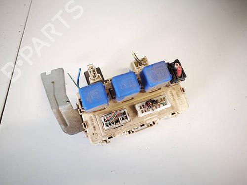Used Fuse box Fuse box 32562446 32562446