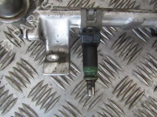 Used Injector Injector FORD FOCUS I (DAW, DBW) 1.6 16V (100 hp) 35667187 35667187
