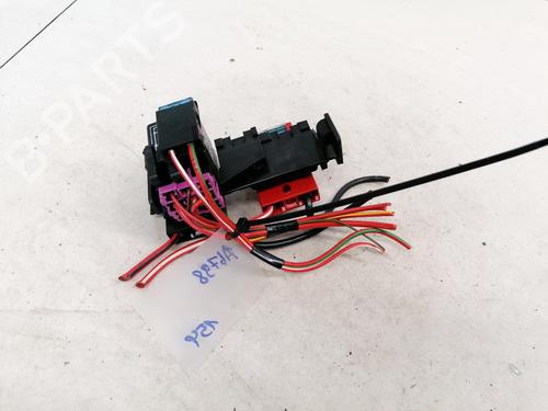 Fuse box AUDI A6 C5 (4B2, 4B4) 2.5 TDI | BP33087146E1 - Image 2