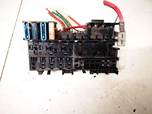 Used Fuse box Fuse box RENAULT SCÉNIC I MPV (JA0/1_, FA0_) 1.9 dCi (JA05, JA1F) (102 hp) 33089496 33089496