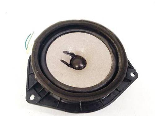 Used Speaker Speaker TOYOTA COROLLA Verso (ZER_, ZZE12_, R1_) 2.2 D-4D (AUR10_, AUR10R) (136 hp) 32575546 32575546