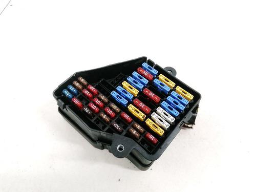 Used Fuse box Fuse box SKODA OCTAVIA I (1U2) 2.0 (116 hp) 33081871 33081871