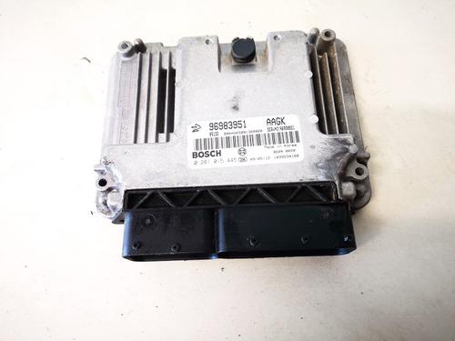 Used Engine control unit (ECU) Engine control unit (ECU) CHEVROLET CRUZE (J300) 2.0 CDI (150 hp) 32878914 32878914