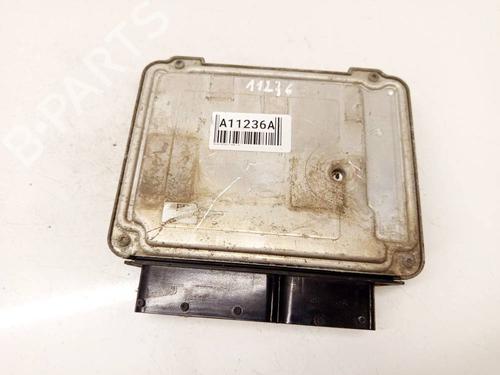 Used Engine control unit (ECU) Engine control unit (ECU) SKODA OCTAVIA II (1Z3) 1.9 TDI (105 hp) 33730714 33730714
