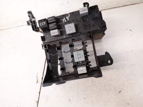 Used Fuse box Fuse box VW TOURAN (1T1, 1T2) 2.0 TDI (136 hp) 32914139 32914139