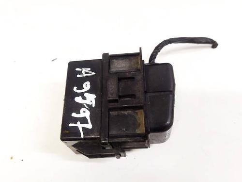 fuse-box-volvo-v70-iii-135-2007-2008-2009-2010-2011-2012-2013-2014-2015-2016-32626589 main image