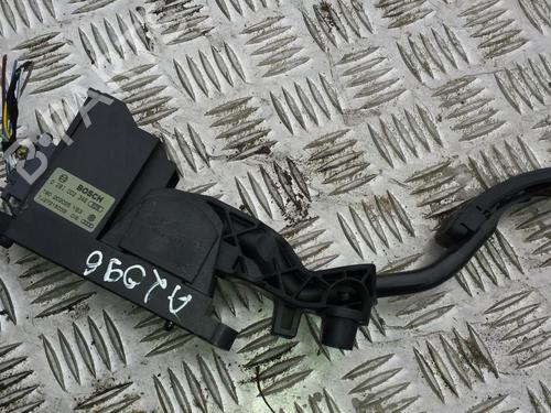 pedal-seat-toledo-ii-1m2-1998-1999-2000-2001-2002-2003-2004-2005-2006-35684484 main image