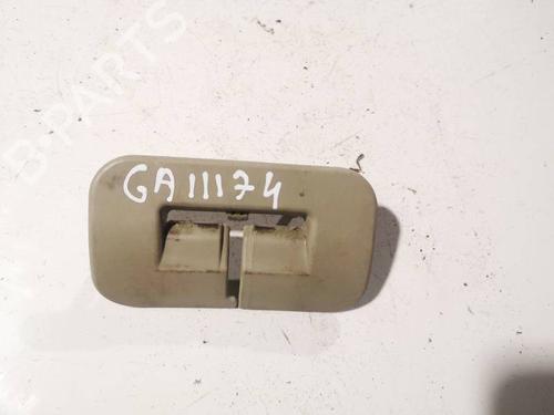 other-nissan-primera-hatchback-p12-2002-34768224 main image
