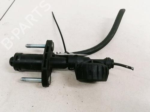 Used Clutch slave cylinder Clutch slave cylinder 35572438 35572438