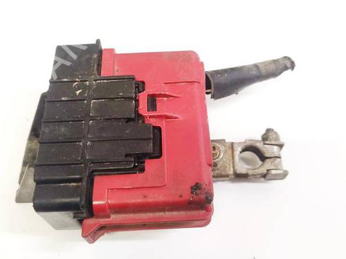 fuse-box-toyota-prius-liftback-_w2_-2003-2004-2005-2006-2007-2008-2009-2010-32622733 main image