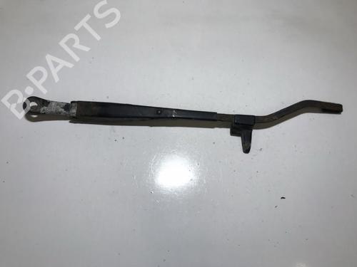 Used Rear windshield wiper arm Rear windshield wiper arm 35715282 35715282