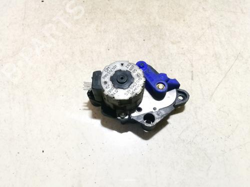 Used Electronic module Electronic module OPEL OMEGA B (V94) 2.5 DTI (F69, M69, P69) (150 hp) 33520589 33520589