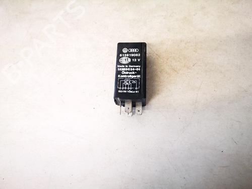 Used Electronic sensor Electronic sensor AUDI 80 B3 Saloon (893, 894, 8A2) 1.8 (75 hp) 32879598 32879598