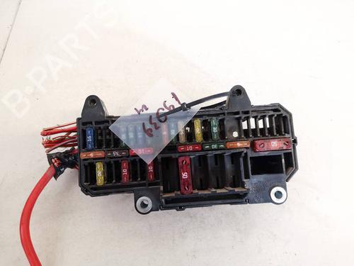 Used Fuse box BMW 7 (E65, E66, E67) 735 i (306 hp) 32940150