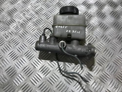 brake-master-cylinder-hyundai-xg-xg-1998-1999-2000-2001-2002-2003-2004-2005-35681252 main image