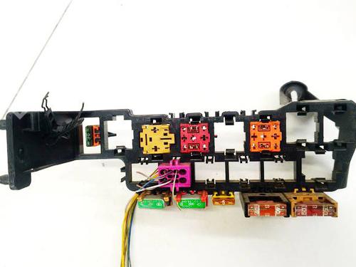 Used Fuse box AUDI A4 B5 (8D2) 2.4 (165 hp) 32587615