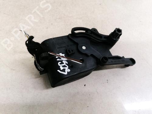 Used Electronic module Electronic module AUDI A3 (8L1) 1.6 (101 hp) 32890359 32890359