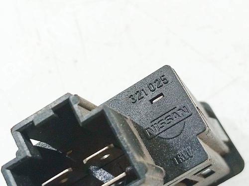 Switch PEUGEOT 407 (6D_) 1.6 HDi 110 (6D9HZC, 6D9HYC) | BP34788204I30 - Image 3