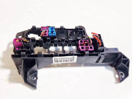 Fuse box AUDI A2 (8Z0) 1.4 TDI | BP32566892E1