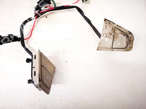 Used Steering wheel controls Steering wheel controls 35532583 35532583