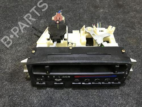 AC-Styringsenhed/Manøvreenhed AC-Styringsenhed/Manøvreenhed HONDA CIVIC VI Hatchback (EJ, EK) 1.4 i (EJ9) (75 hp) 35662593 35662593