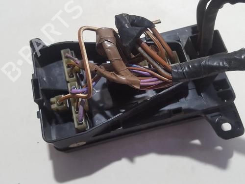 fuse-box-rover-200-ii-hatchback-rf-1995-1996-1997-1998-1999-2000-33508712 main image