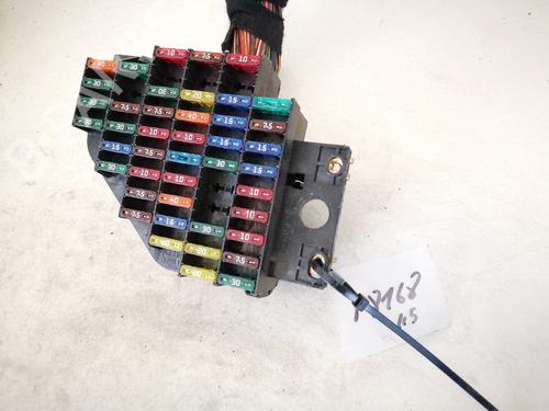 Used Fuse box SAAB 9-5 Estate (YS3E) 1.9 TiD (150 hp) 32913507