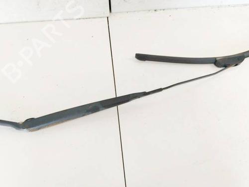Used Front windshield wiper arm Front windshield wiper arm 37677402 37677402
