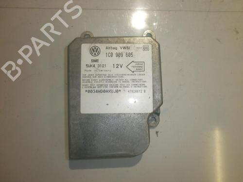 Used ECU airbags ECU airbags VW GOLF IV (1J1) 1.6 (100 hp) 33486597 33486597