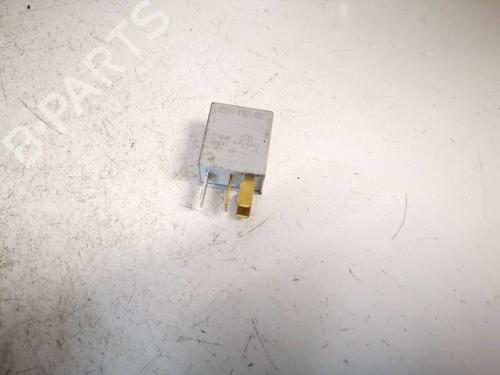 other-toyota-verso-_r2_-2009-2010-2011-2012-2013-2014-2015-2016-2017-2018-32612141 main image