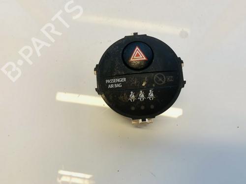 Used Warning switch Warning switch TOYOTA YARIS (_P15_) 1.3 (NSP150_) (99 hp) 35549934 35549934