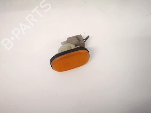 Used Right side indicator Right side indicator TOYOTA RAV 4 II (_A2_) 2.0 D 4WD (CLA20_, CLA21_, CLA20R, CLA21R) (116 hp) 35488931 35488931