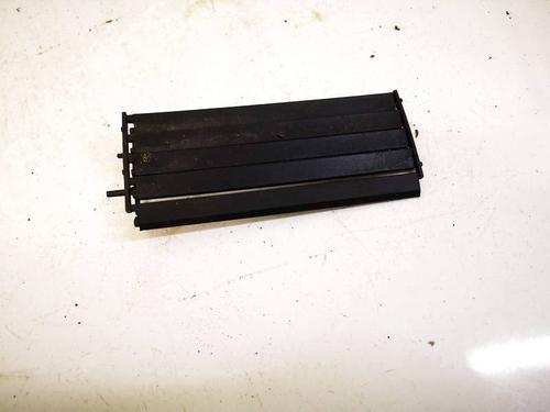Used Air vent Air vent VW BORA I (1J2) 1.9 TDI (101 hp) 32548283 32548283