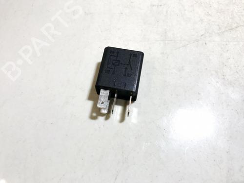 Used Electronic sensor Electronic sensor OPEL ASTRA G Hatchback (T98) 1.7 DTI 16V (F08, F48) (75 hp) 33521567 33521567