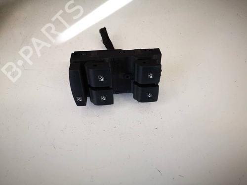 BP32560968I30 main image