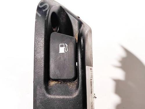 Switch TOYOTA YARIS (_P9_) 1.4 D-4D (NLP90_, NLP90R) | BP35075464I30 - Image 3