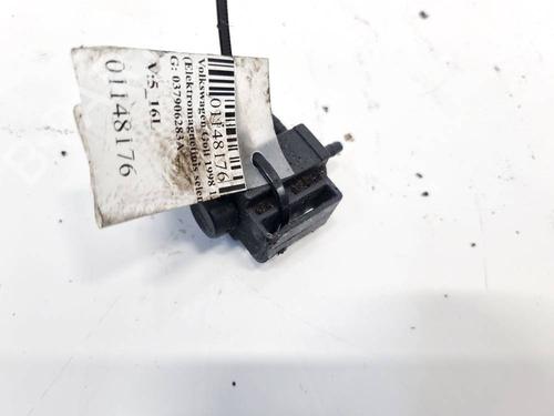 Used Electronic module Electronic module VW GOLF IV (1J1) 1.6 (100 hp) 35598267 35598267