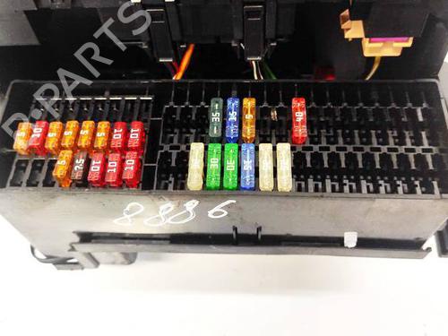 Used Fuse box Fuse box VW GOLF PLUS V (5M1, 521) 1.6 FSI (115 hp) 32934309 32934309