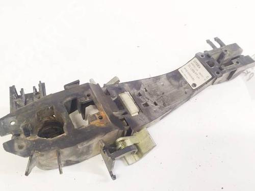 Used Front left exterior door handle Front left exterior door handle 35172657 35172657