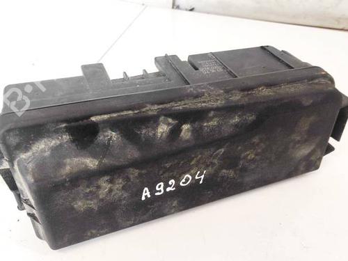 Used Fuse box SAAB 9-3 (YS3F, E79, D79, D75) 2.2 TiD (125 hp) 32947323