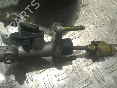 clutch-slave-cylinder-toyota-yaris-_p1_-1999-2000-2001-2002-2003-2004-2005-35656749 main image